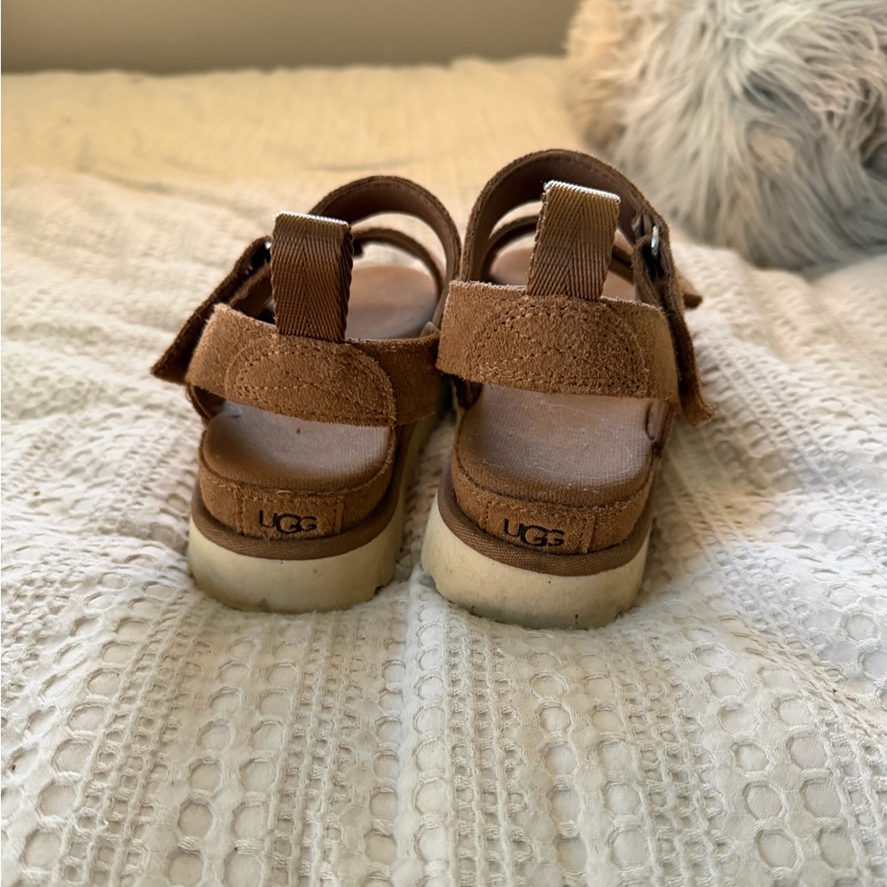 Ugg Sandals - Picture 4 of 6